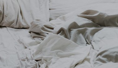 does washing sheets kill bed bugs