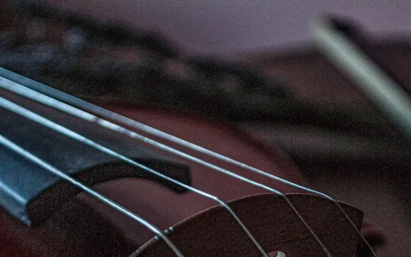 how to wrap guitar strings correctly