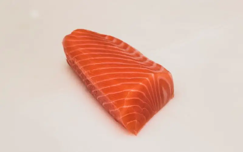 what does cooked salmon look like
